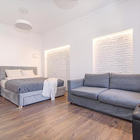 Welcoming Studio In Historic Vilnius With Free Parking By Urban Rent Apartment Ngoại thất bức ảnh