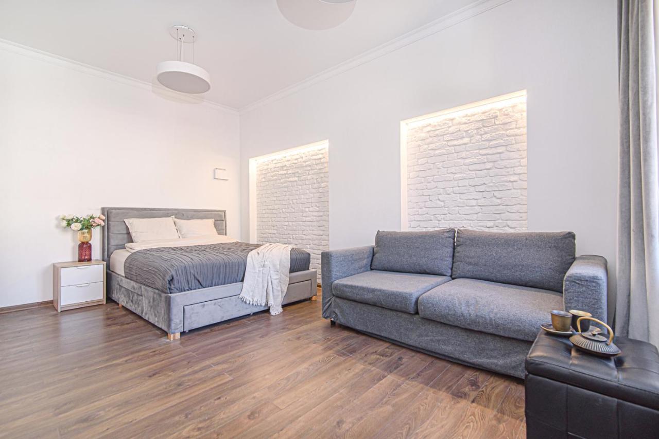 Welcoming Studio In Historic Vilnius With Free Parking By Urban Rent Apartment Ngoại thất bức ảnh